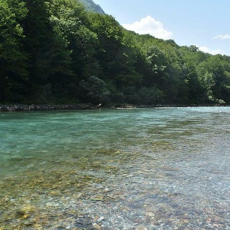 Tara Inn Resort Bastasi エクステリア 写真