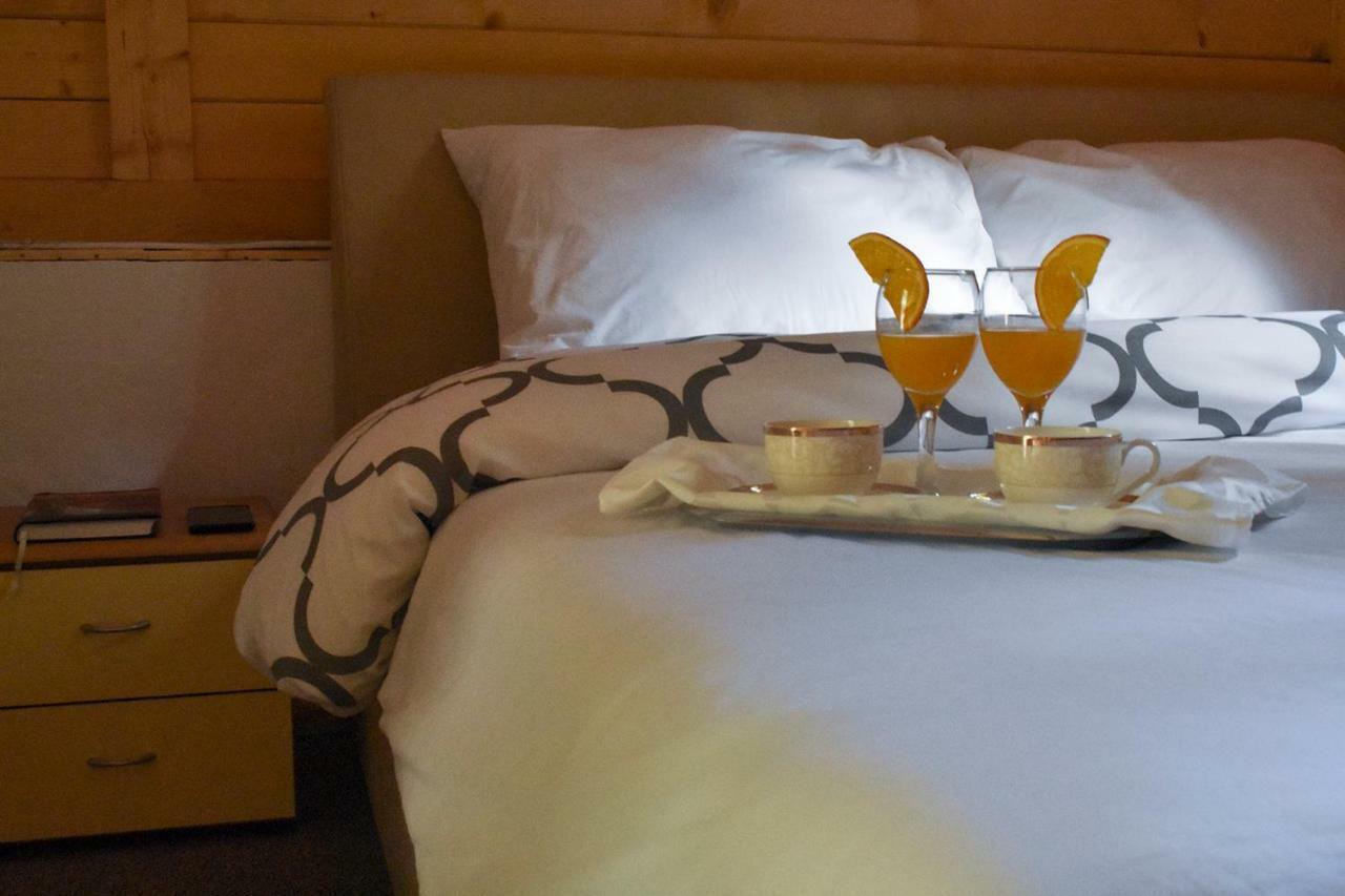 Tara Inn Resort Bastasi エクステリア 写真