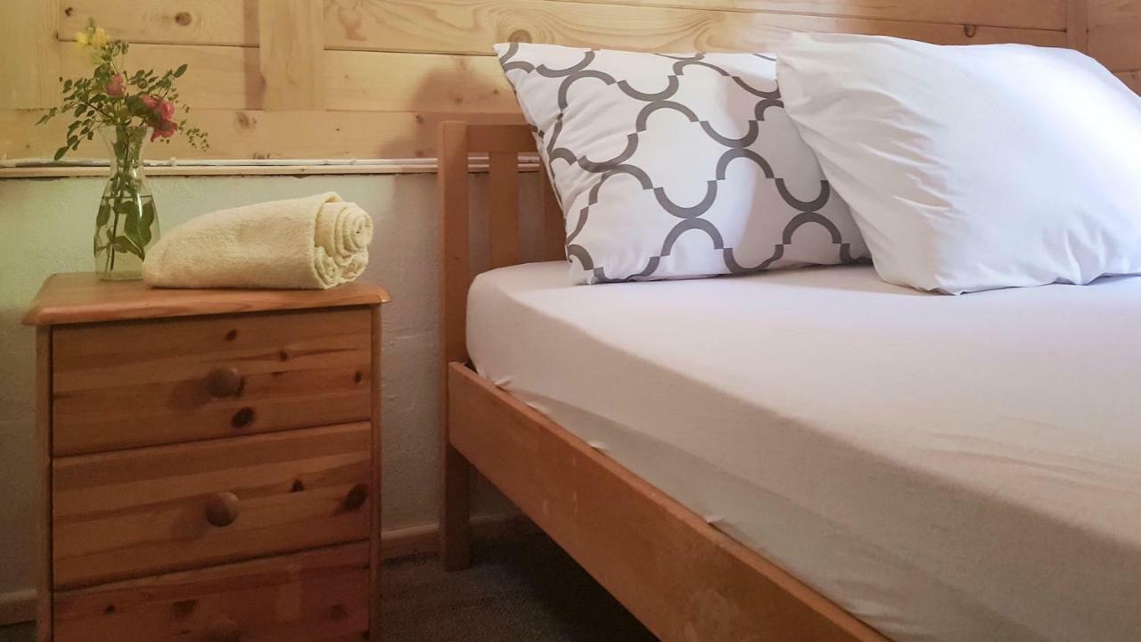 Tara Inn Resort Bastasi エクステリア 写真