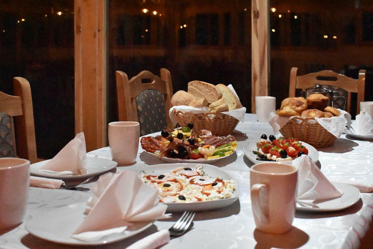 Tara Inn Resort Bastasi エクステリア 写真